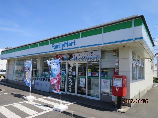 ファミリーマートサカモト高柳店(コンビニ)まで850m グランツ(高砂)