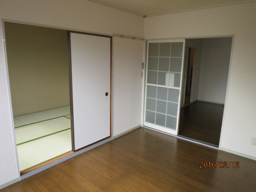 リビング プレミールハイツ五番館