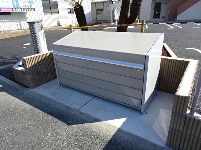 ゴミステーション アクアメルヴェール