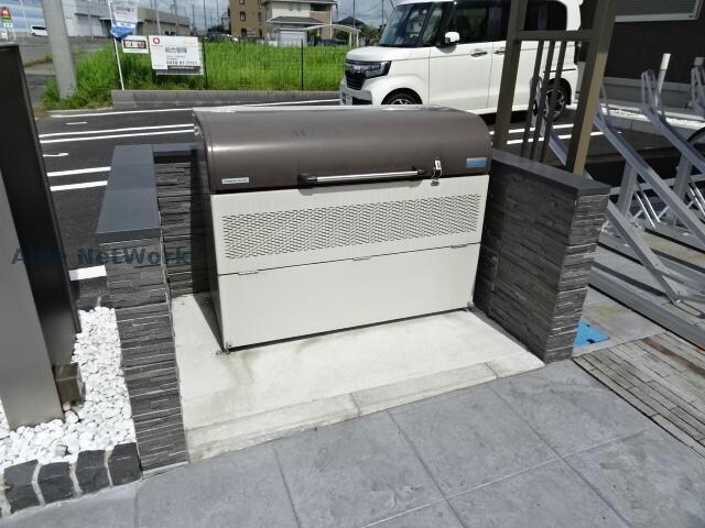 ゴミステーション フォルテューヌＤ