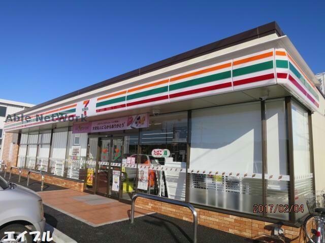 セブンイレブン木更津港南台店(コンビニ)まで457m イフィセント港南台
