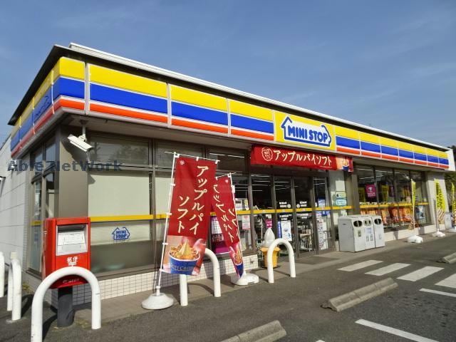 ミニストップ木更津富士見店(コンビニ)まで362m THE Rejuveport KISARAZU