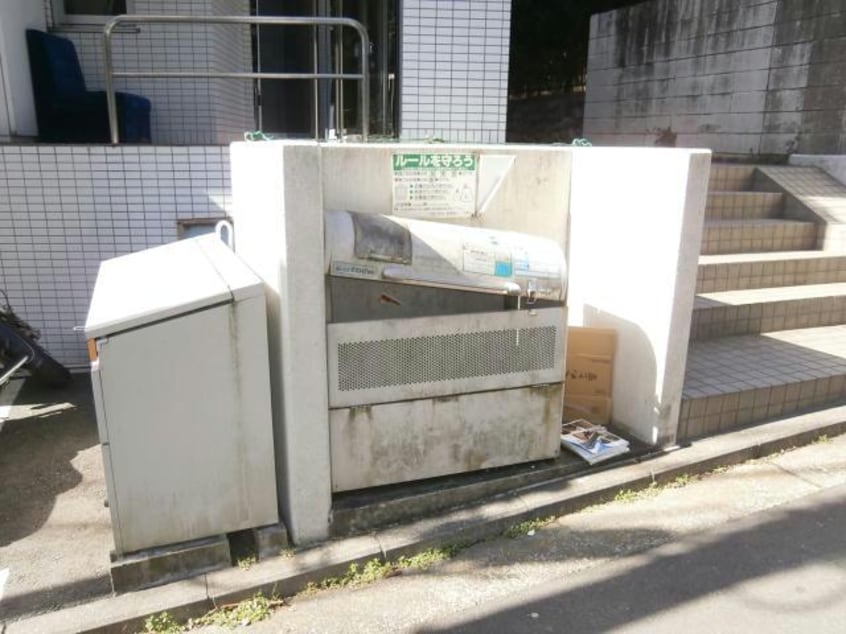 敷地内ゴミ置き場あり！ 相鉄本線/和田町駅 徒歩16分 1階 築24年