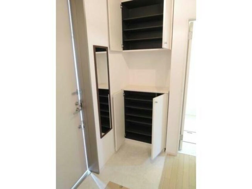  横浜市営地下鉄ブルーライン/片倉町駅 徒歩12分 1-2階 築19年