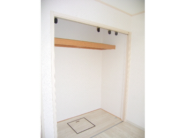収納 横須賀線/保土ケ谷駅 徒歩6分 2階 築19年