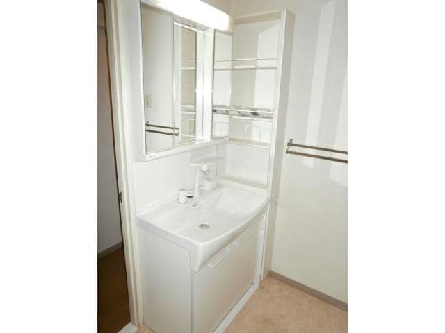  横須賀線/保土ケ谷駅 徒歩3分 4階 築29年