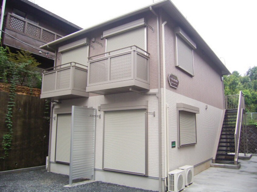  横浜市営地下鉄ブルーライン/三ツ沢上町駅 徒歩13分 1階 築17年