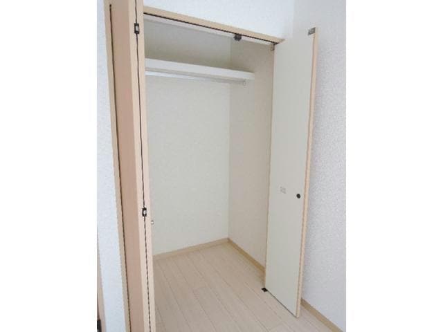  横浜市営地下鉄ブルーライン/三ツ沢上町駅 徒歩13分 1階 築17年