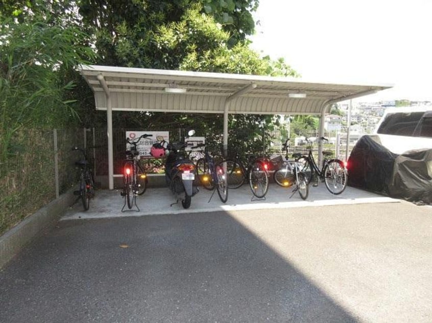  横須賀線/保土ケ谷駅 バス10分元町橋交番前下車:停歩3分 2階 築16年