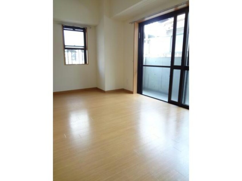  京急本線・久里浜線/井土ケ谷駅 徒歩9分 1階 築16年