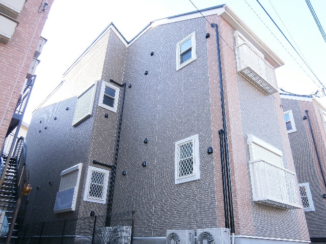  横浜市営地下鉄ブルーライン/三ツ沢上町駅 徒歩8分 2階 築9年