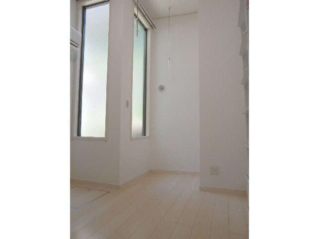 洋室 横須賀線/保土ケ谷駅 徒歩10分 1階 築9年