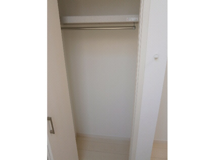 クローゼット 横須賀線/保土ケ谷駅 徒歩10分 1階 築9年