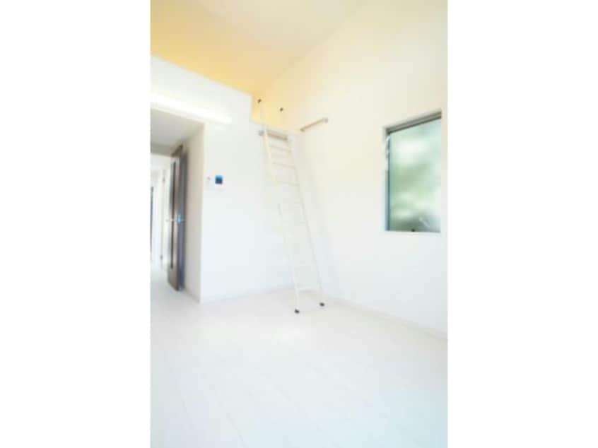  横浜市営地下鉄ブルーライン/三ツ沢上町駅 徒歩11分 1階 築9年