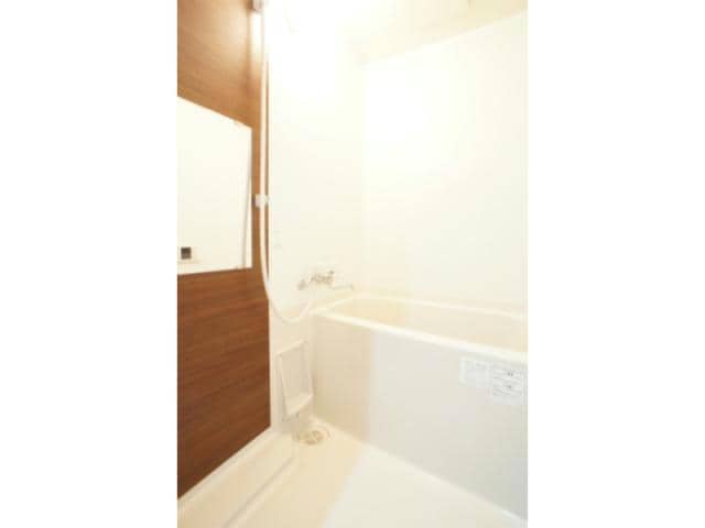  横浜市営地下鉄ブルーライン/三ツ沢上町駅 徒歩11分 1階 築9年