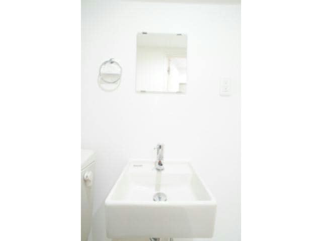  横浜市営地下鉄ブルーライン/三ツ沢上町駅 徒歩11分 1階 築9年