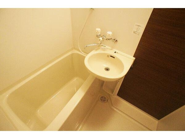  相鉄本線/和田町駅 徒歩5分 2階 築9年