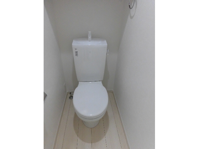  横須賀線/保土ケ谷駅 徒歩13分 1階 築8年