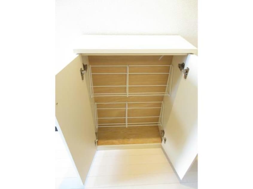  横須賀線/保土ケ谷駅 徒歩10分 2階 築8年