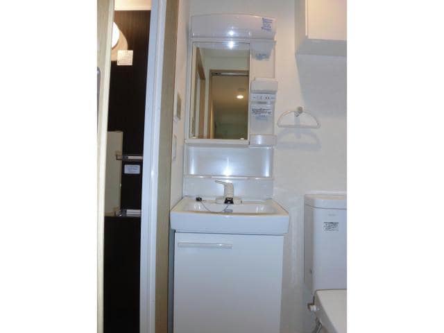  横須賀線/保土ケ谷駅 徒歩9分 B2階 築7年