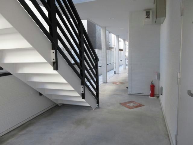  相鉄本線/西横浜駅 徒歩5分 1階 築3年