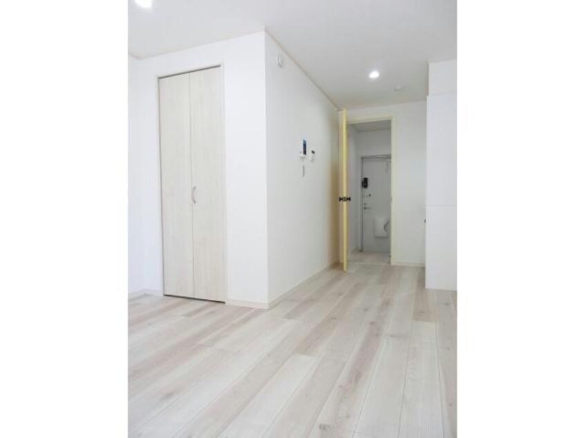 ※同タイプ304新築時写真 横浜市営地下鉄ブルーライン/三ツ沢上町駅 徒歩4分 3階 築3年