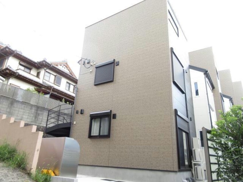  相鉄本線/星川駅 徒歩12分 1階 築1年