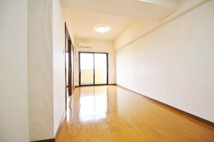 明るいリビング AXiS今