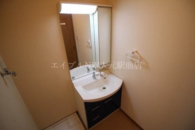 同物件の別の部屋の写真です ロンディーネ福富Ⅱ