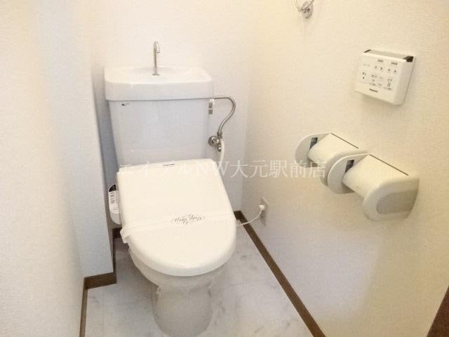 シャワー付トイレ パープルメゾン