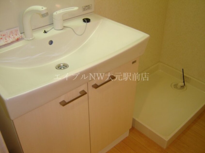 洗面化粧台（イメージ） ルナロベリア