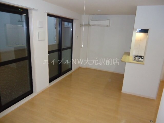 リビング（イメージ） ルナロベリア