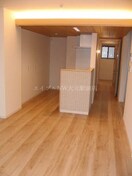  シャーメゾン新保東