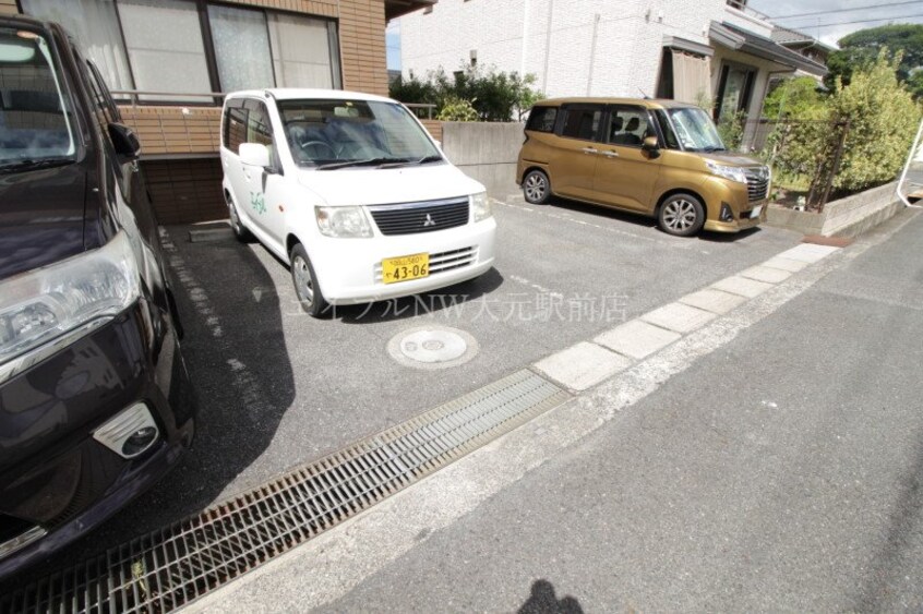 駐車場 フラット新屋敷