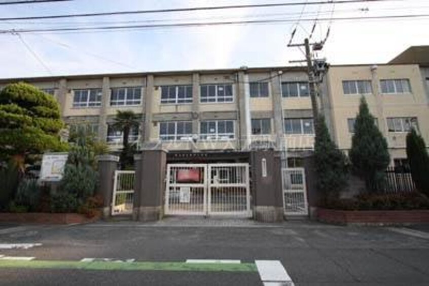 岡山市立鹿田小学校(小学校)まで935m セジュール大元　