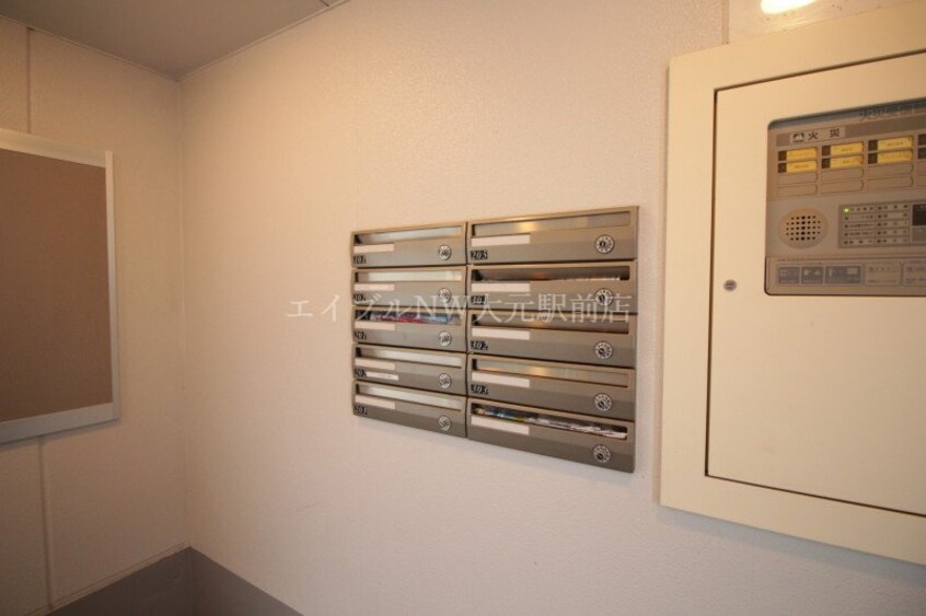 集合ポスト AXIS