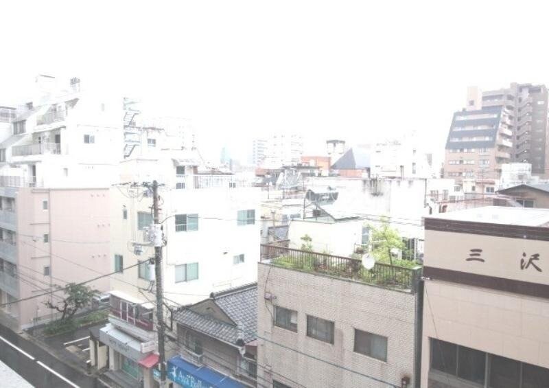  La neige　中山下