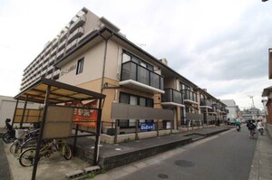 ブローニュ津高　B棟