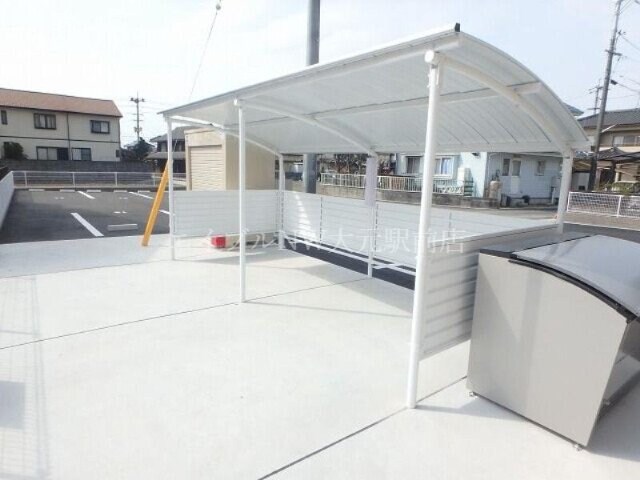 駐輪場 カーサ　マローネ