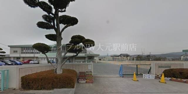 岡山市立加茂小学校(小学校)まで1623m レオパレスアステカ