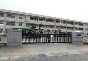 岡山市立福田中学校(中学校/中等教育学校)まで1107m オレンジマンション