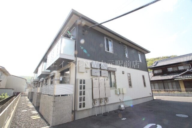  ラ・ヴィータ尾上