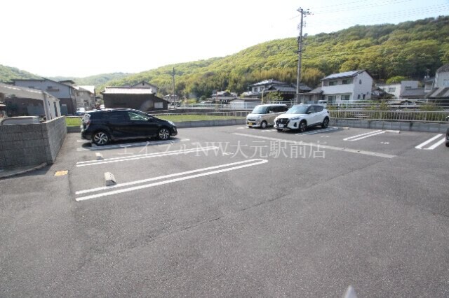  ラ・ヴィータ尾上