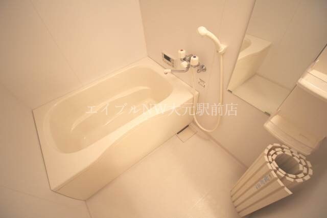  シャーメゾン　ブローディア