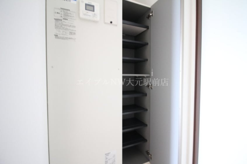 玄関収納 アリビオ富田