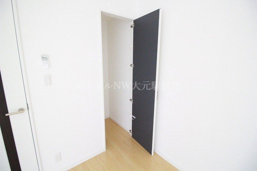  フルーリー中撫川　B棟