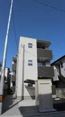 REGALEST JM 下伊福の外観