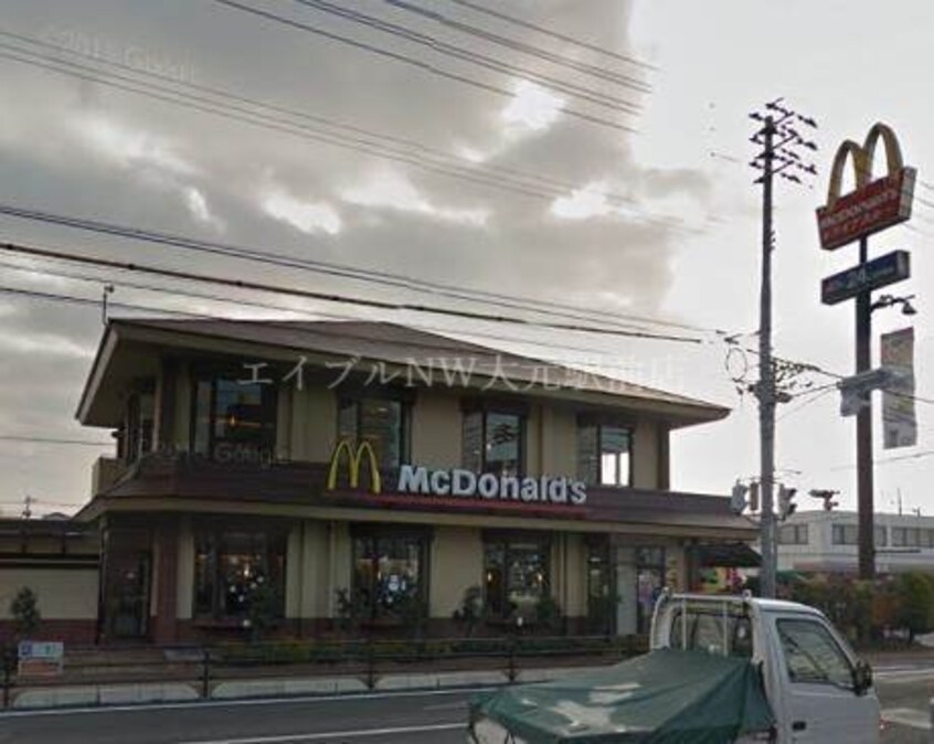 マクドナルド清輝橋店(その他飲食（ファミレスなど）)まで799m アーバンパレス医大前