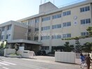 芳田中学校(中学校/中等教育学校)まで581m プランドールキノミ