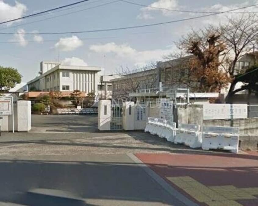 岡山市立清輝小学校(小学校)まで338m Friend　Court　岡山医大東